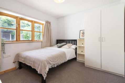 5 Double Bedrooms