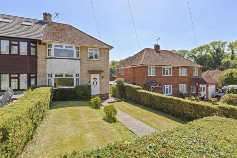 7 Ashdown Rd, HP13 7JD-14.jpg