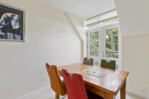 03-c505CT_MCSR_Flat 58 Watson Place_17 (1).JPG