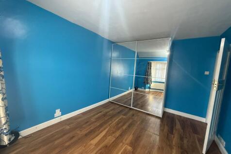 Ash Grove, Hounslow photo 5