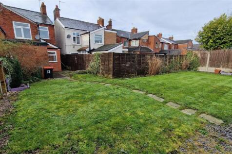 Spacious Rear Garden