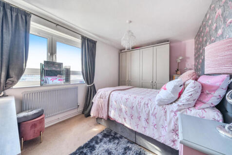 1364599-8-68e520e...