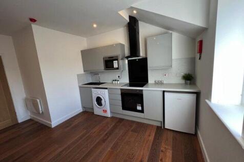 royal-park-road-ls6-1fr-1059891