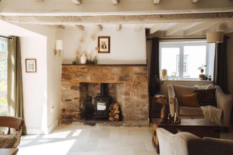 Kitchen / Sitting Room
