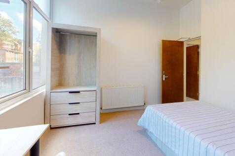 Moorland Avenue, Leeds photo 5
