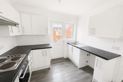 Kitchen 2.png