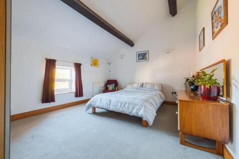 3 New Hall Barn v2-6.jpg