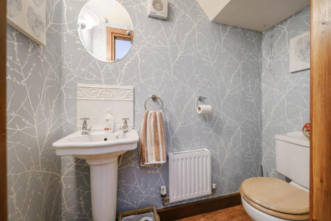 Ground Floor W.C....