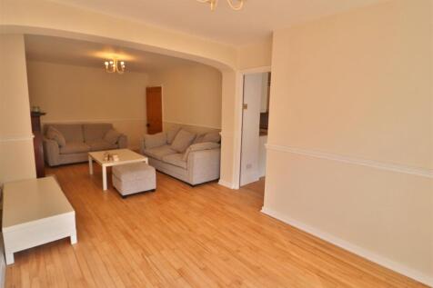 OPEN PLAN LIVING AND DINING ROOM