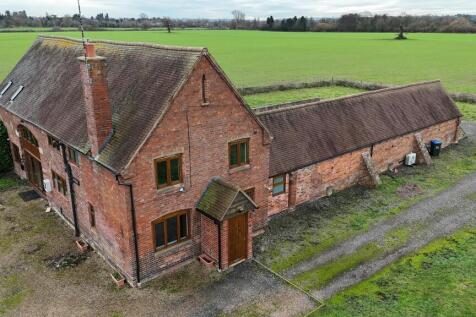 The Old Barn - Aerials-2.jpg