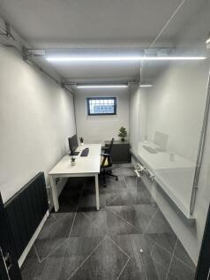 Serviced Office to rent Image 7