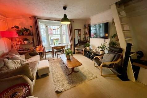 lounge 2.jpg