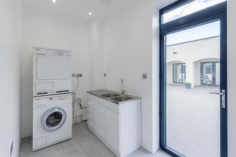 New House, Staverton Utility