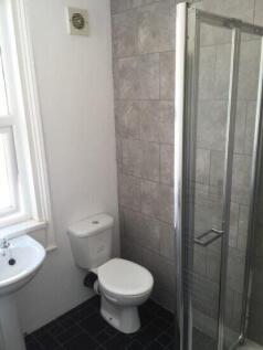 9 bedroom Semi Detached for rent