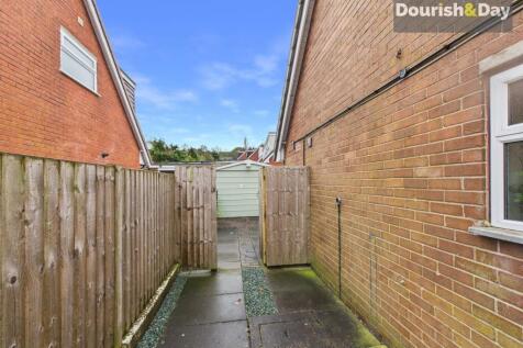 Side Passage &amp; Garage