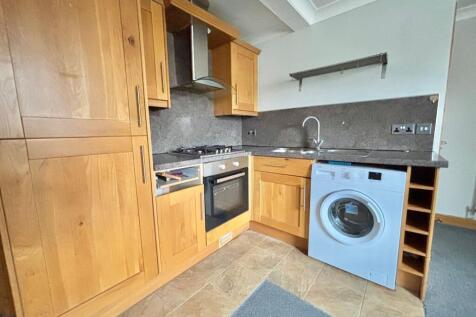 Queens Road, Nuneaton, CV11 photo 3