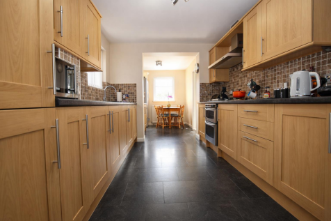 Kitchen / Breakfast Room