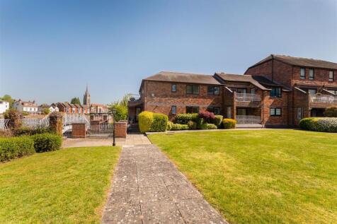 32 Rivermead Court16.jpg