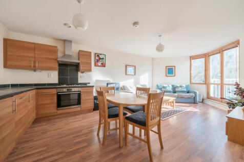 1383704-13-692047...