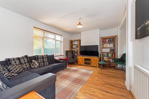 Living Room.jpg