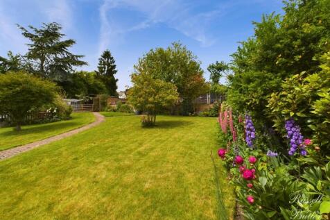 CAM02127G0-PR0167-STILL021