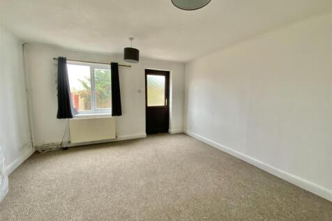 Lounge/ Dining Room
