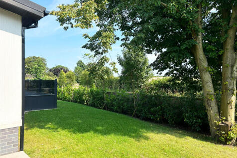 plot 1 garden