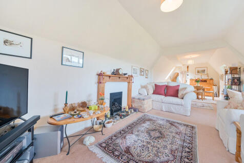 Living / Dining R...