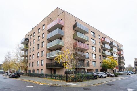 Marlowe Road, E17