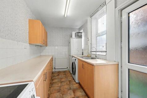 Kitchen_1.jpeg