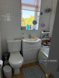 Tennyson Avenue, New Malden, KT3 photo 4