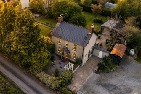 Click to visit Rightmove listing