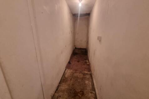 alley at back