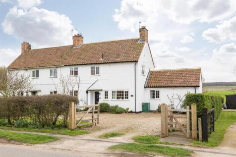 Brickyard Cottage 1 External-2.jpg