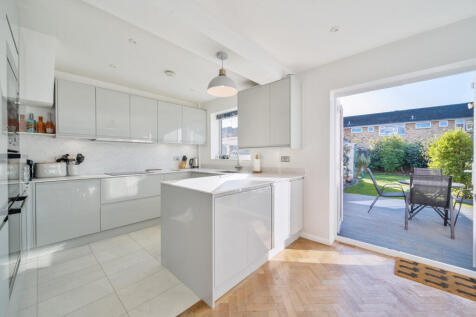 1365839-19-68fb54...