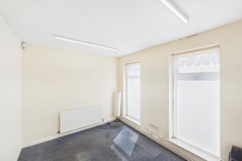 Light Industrial to rent Image 9