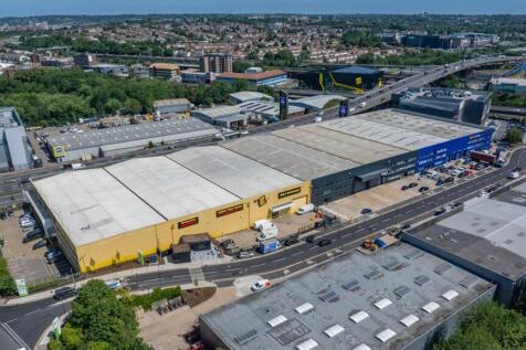 UK-StaplesCornerBP-Refurb-Jul26-03_high.jpg