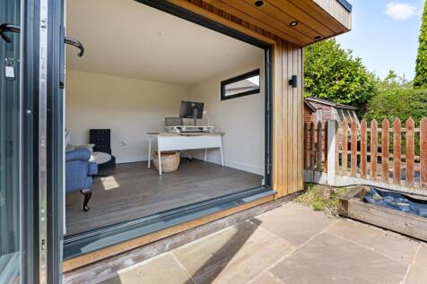 111 HEYES LANE-59.jpg