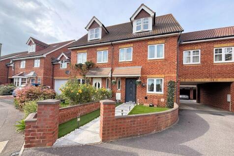 Lee-on-the-solent, PO13 - property photo