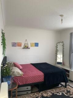 Leys Avenue Studio Dagenham RM10 9YR photo 5