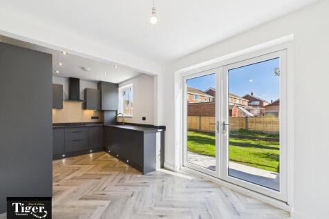 CAM02176G0-PR0540...