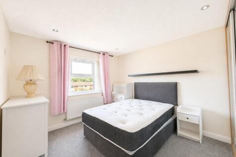 79 West Cliffe Square photo 5
