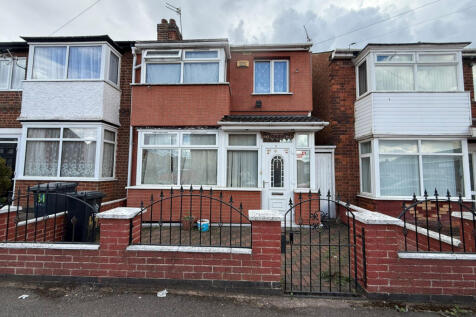 Three Bedroom Semi Detached House on St Ives Road