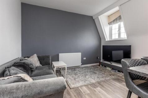 Selsdon House, Avonmouth Living Area.jpg