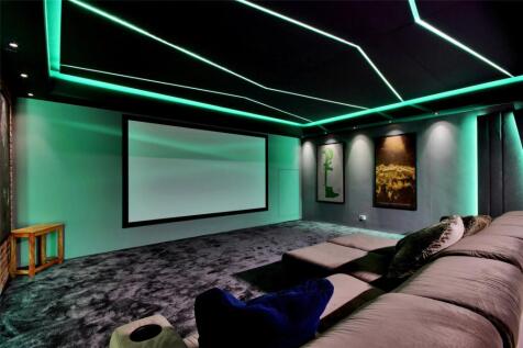 Cinema/Games Room