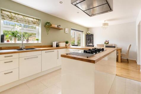 Kitchen A.jpg