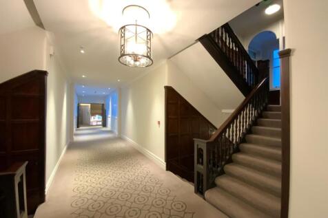 Building hallway.jpg