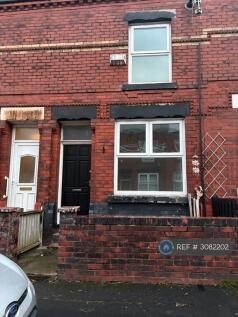 2-bed terraced on Azalea Avenue, Manchester, M18, £950/mo