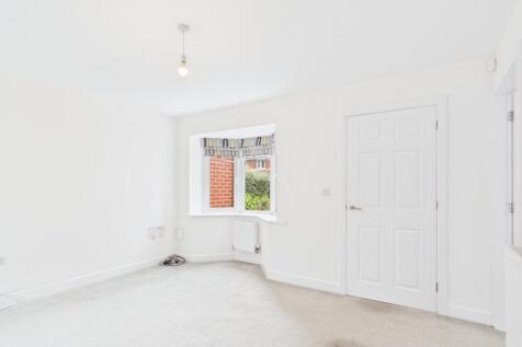 Hetherington Square, Kingsfield Park, Tytherington photo 3