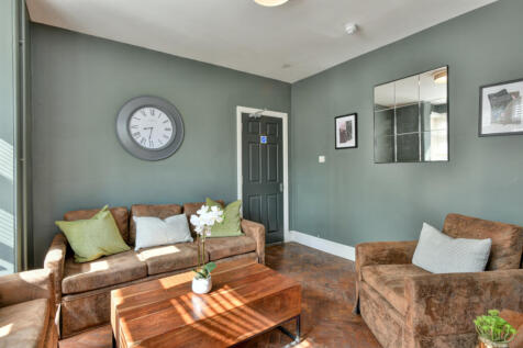 5WE Living Area